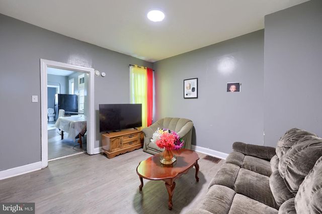 461 E WALNUT ST, York, PA 17403