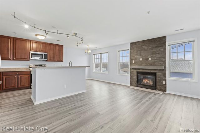 3939 Forester Boulevard, Auburn Hills, MI 48326