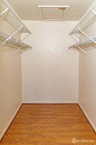 734 Waterford Drive, Edison, NJ 08817