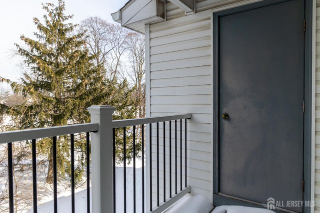 734 Waterford Drive, Edison, NJ 08817