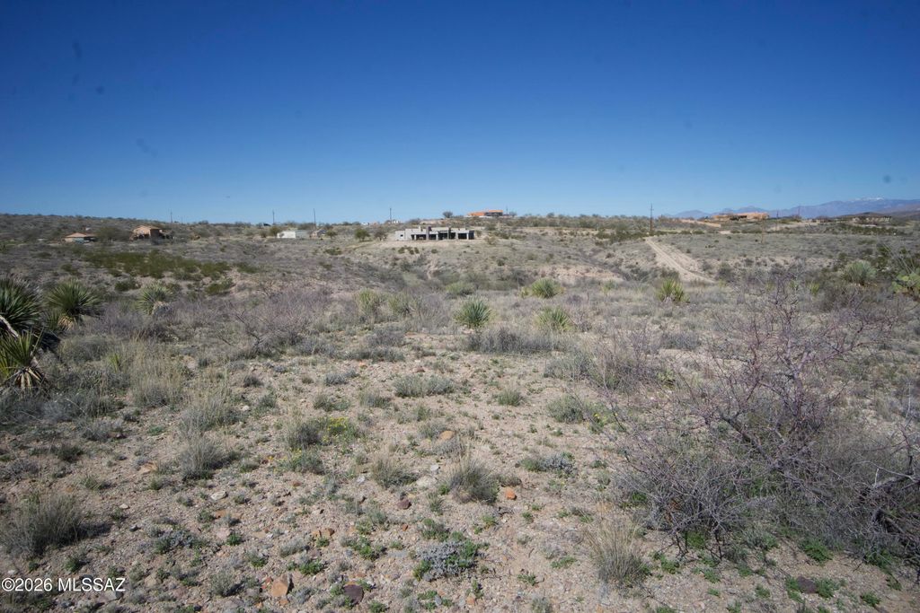 Image 23 of property listing at 15670 E Marsh Station Road, Vail, AZ 85641