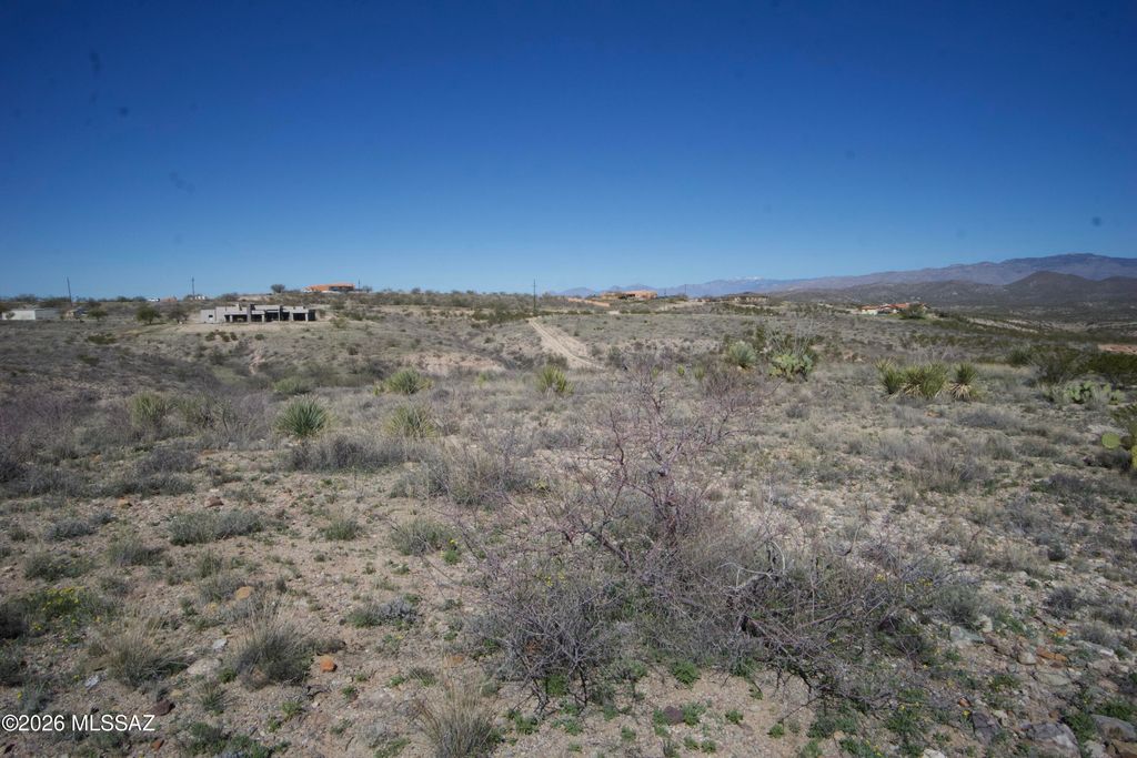 Image 24 of property listing at 15670 E Marsh Station Road, Vail, AZ 85641