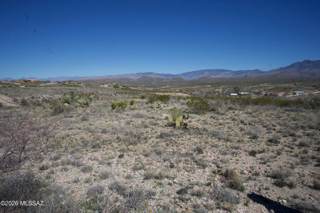 Image 25 of property listing at 15670 E Marsh Station Road, Vail, AZ 85641