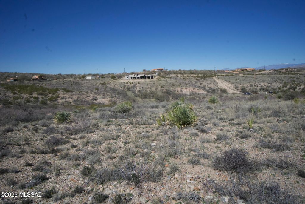 Image 27 of property listing at 15670 E Marsh Station Road, Vail, AZ 85641