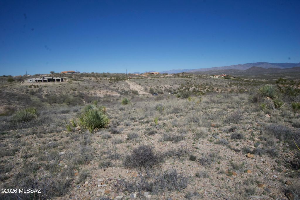 Image 28 of property listing at 15670 E Marsh Station Road, Vail, AZ 85641