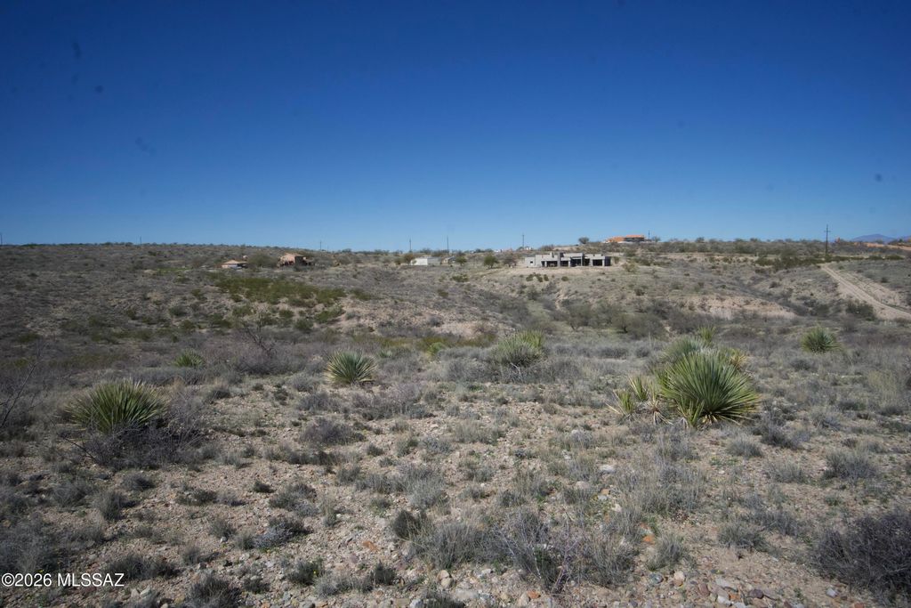 Image 31 of property listing at 15670 E Marsh Station Road, Vail, AZ 85641