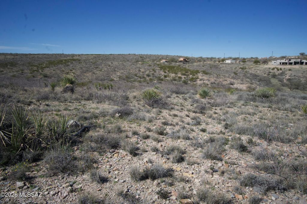 Image 32 of property listing at 15670 E Marsh Station Road, Vail, AZ 85641