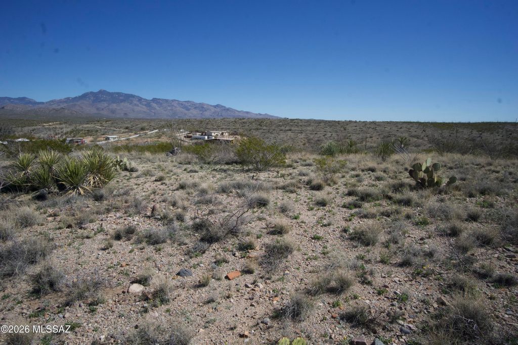 Image 35 of property listing at 15670 E Marsh Station Road, Vail, AZ 85641