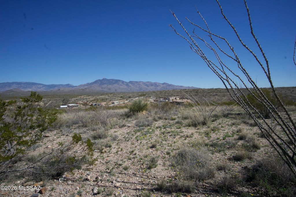 Image 41 of property listing at 15670 E Marsh Station Road, Vail, AZ 85641