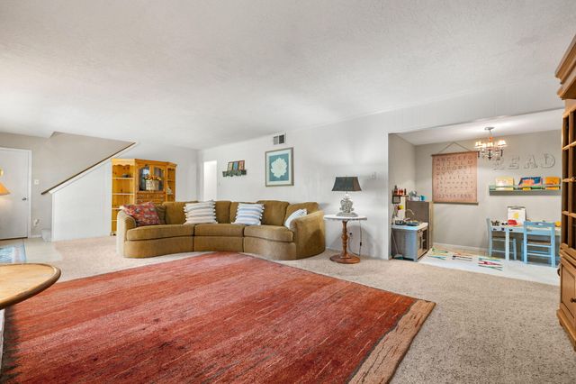 13001 GLENWOOD HILLS Court NE, Albuquerque, NM 87111