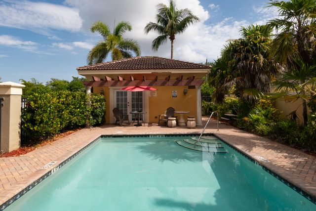 530 S FEDERAL Highway 2, Lake Worth Beach, FL 33460