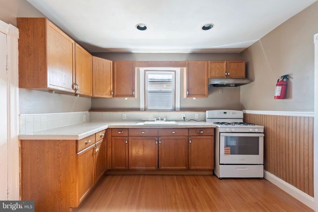 109 THOMPSON ST, Burlington, NJ 08016