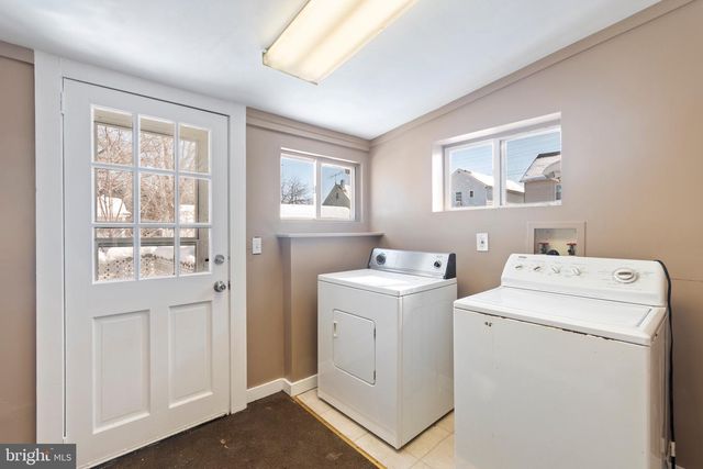 109 THOMPSON ST, Burlington, NJ 08016