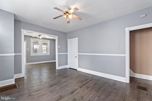 109 THOMPSON ST, Burlington, NJ 08016