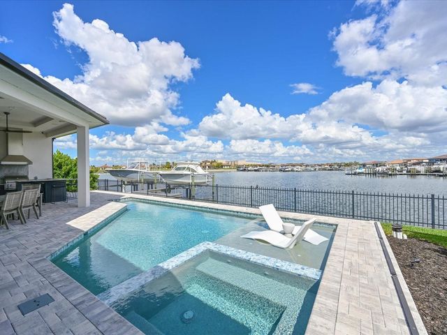 1802 4TH STREET E, Palmetto, FL 34221