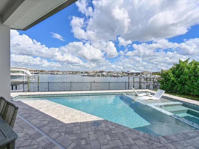 1802 4TH STREET E, Palmetto, FL 34221