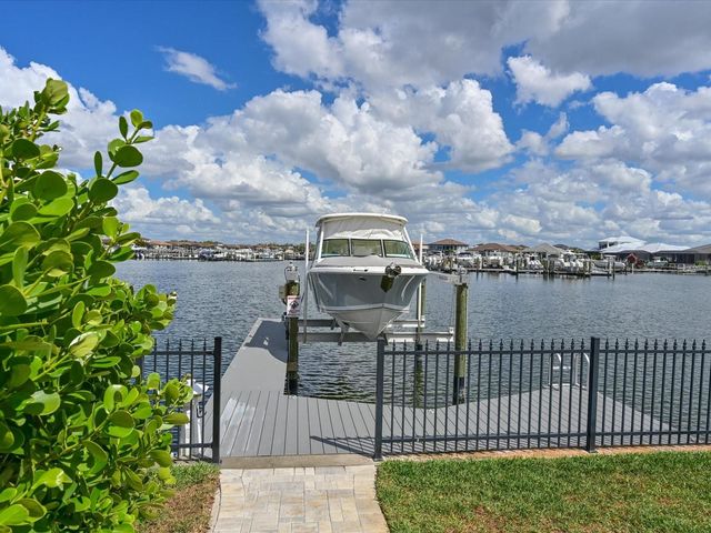 1802 4TH STREET E, Palmetto, FL 34221