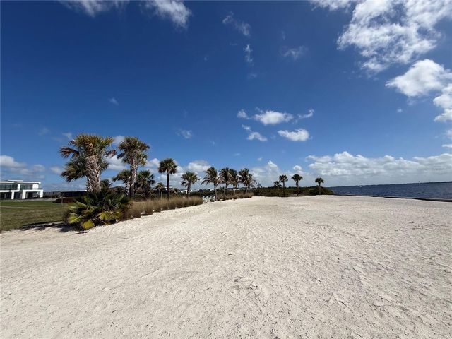 1802 4TH STREET E, Palmetto, FL 34221