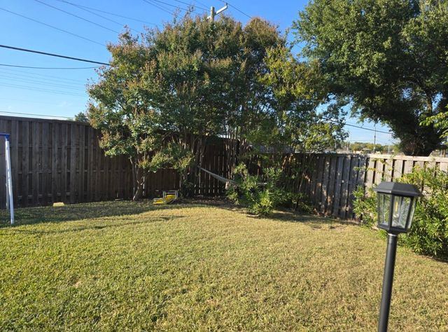 3627 Longcourt Circle, Mesquite, TX 75150