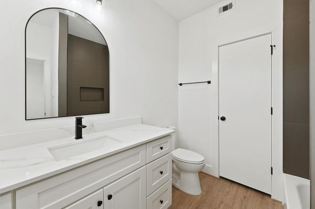 407 Calloway Street A, Houston, TX 77029