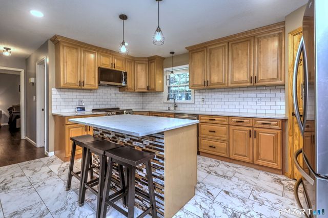 131 Pepper Tree Hill Lane, Southbury, CT 06488