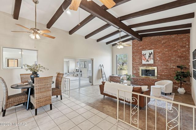 7611 S Ave De Belleza, Tucson, AZ 85747