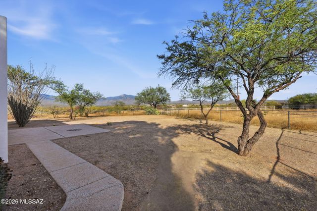 7611 S Ave De Belleza, Tucson, AZ 85747