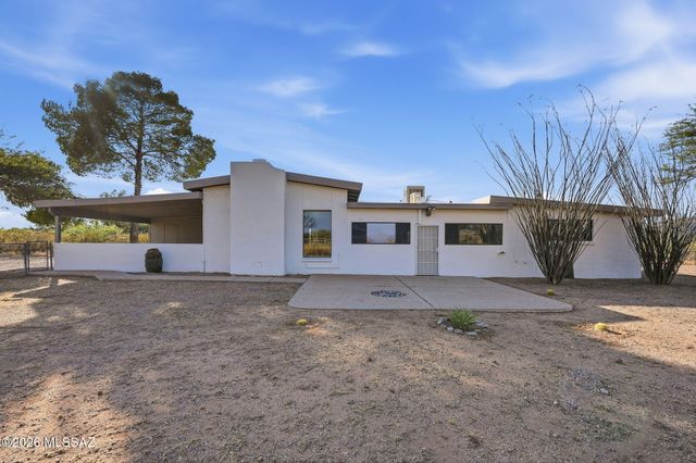 7611 S Ave De Belleza, Tucson, AZ 85747