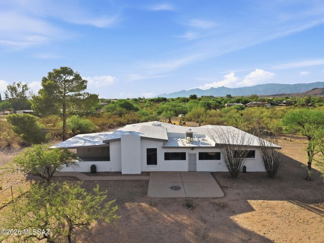 7611 S Ave De Belleza, Tucson, AZ 85747