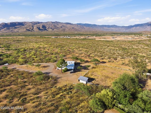 7611 S Ave De Belleza, Tucson, AZ 85747