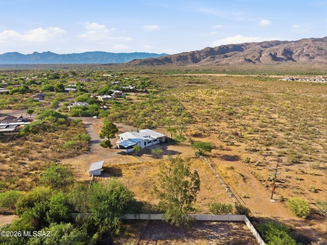 7611 S Ave De Belleza, Tucson, AZ 85747