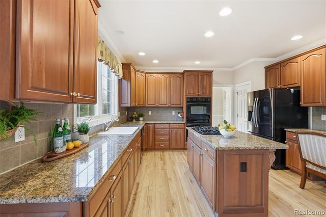 26566 Anchorage Court, Novi, MI 48374