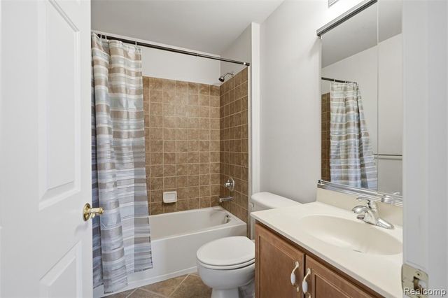26566 Anchorage Court, Novi, MI 48374