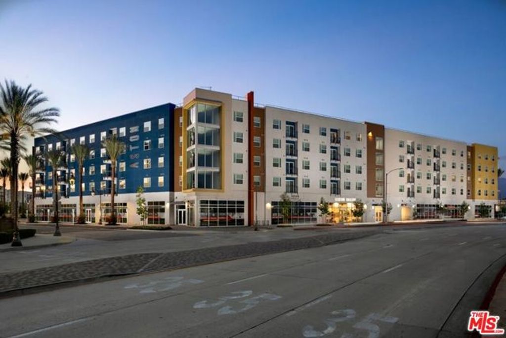 10568 Promenade Gateway 217, El Monte, CA 91731