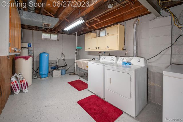10086 N Lewis Road, Thetford Township, MI 48420