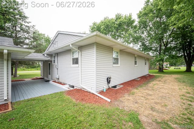 10086 N Lewis Road, Thetford Township, MI 48420