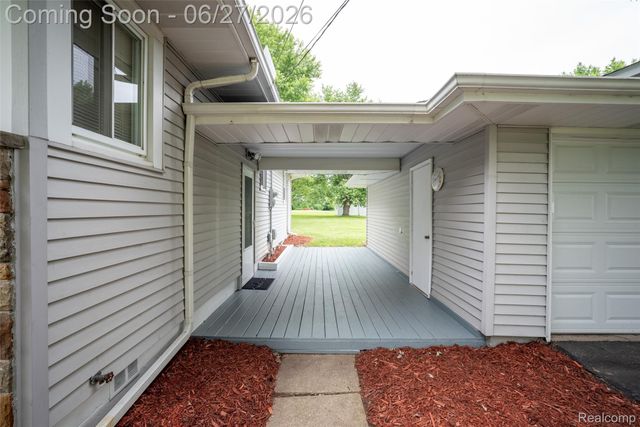 10086 N Lewis Road, Thetford Township, MI 48420