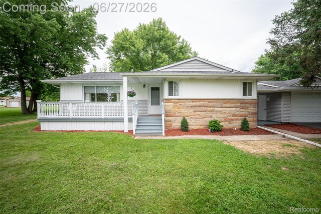 10086 N Lewis Road, Thetford Township, MI 48420