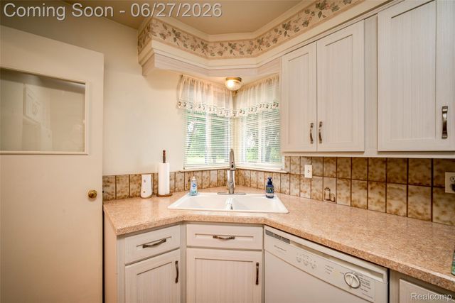 10086 N Lewis Road, Thetford Township, MI 48420