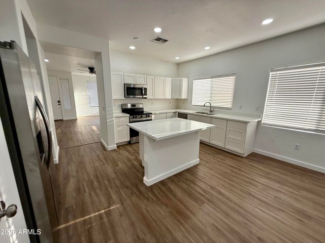 15238 W CUSTER Lane, Surprise, AZ 85379