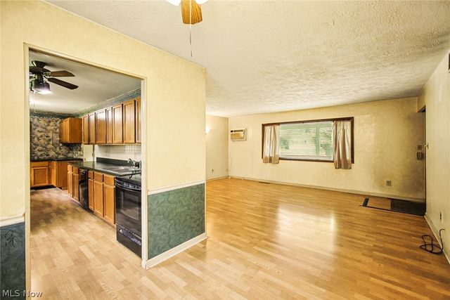 6331 Alderwood Road, Parma Heights, OH 44130