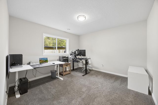 16315 Envoy Way, Lakeville, MN 55044
