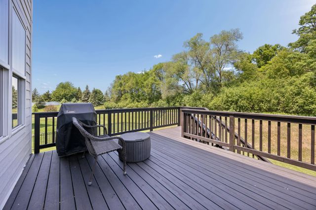 16315 Envoy Way, Lakeville, MN 55044