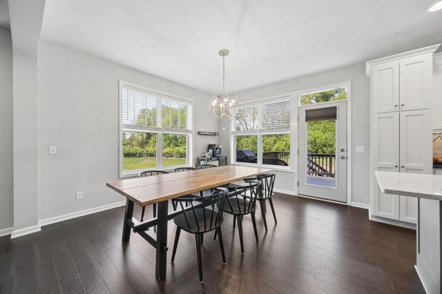 16315 Envoy Way, Lakeville, MN 55044