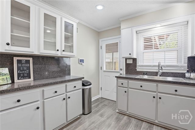 6 La Brea Boulevard, Savannah, GA 31419