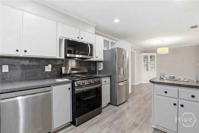 6 La Brea Boulevard, Savannah, GA 31419