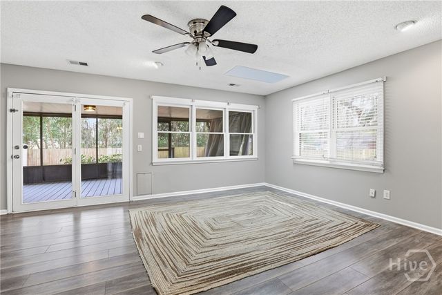 6 La Brea Boulevard, Savannah, GA 31419