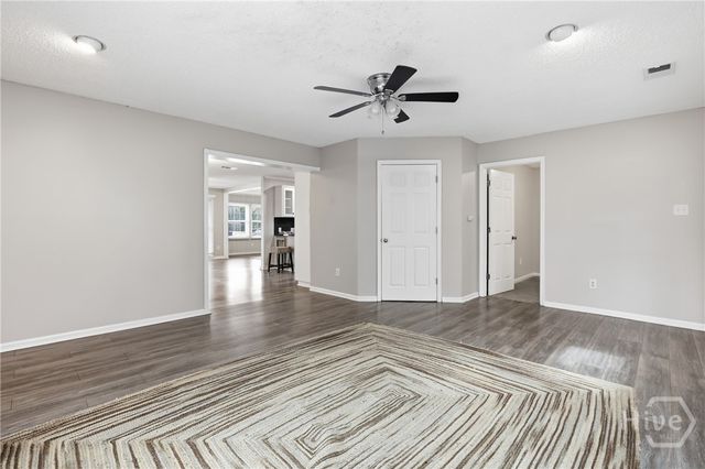 6 La Brea Boulevard, Savannah, GA 31419