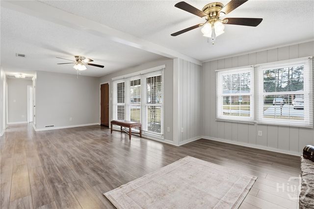 6 La Brea Boulevard, Savannah, GA 31419