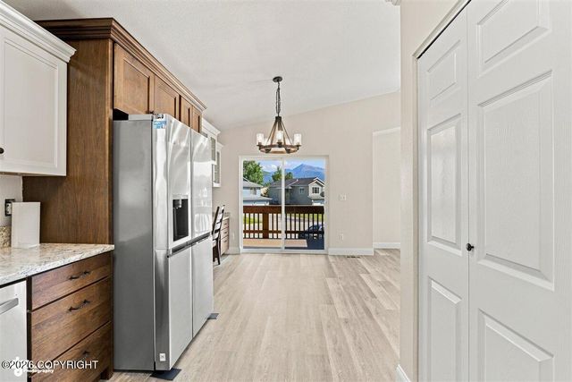 1010 Bentree Circle, Anchorage, AK 99504